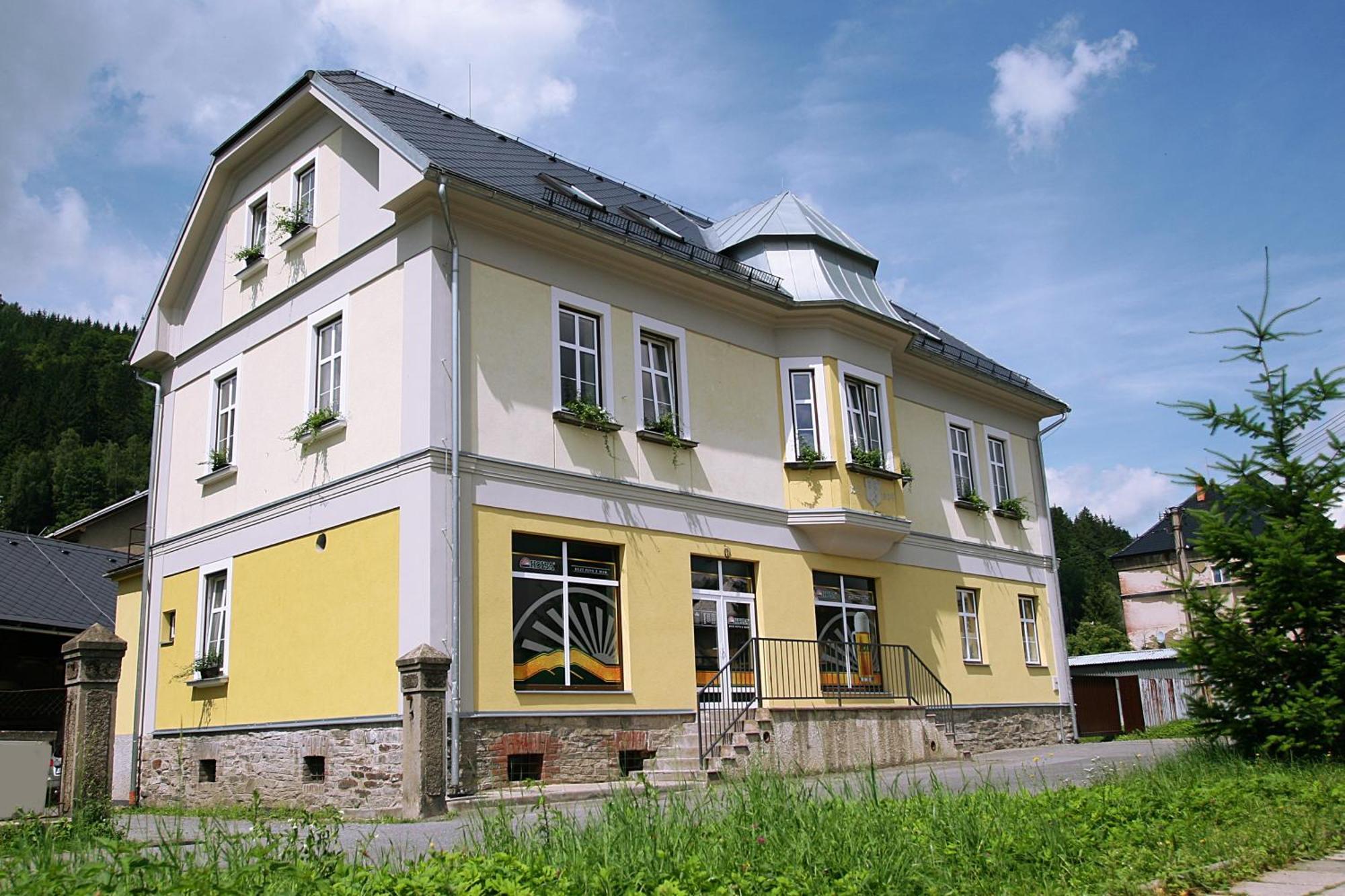 Penzion A Relax Centrum Andelka Hanušovice Buitenkant foto
